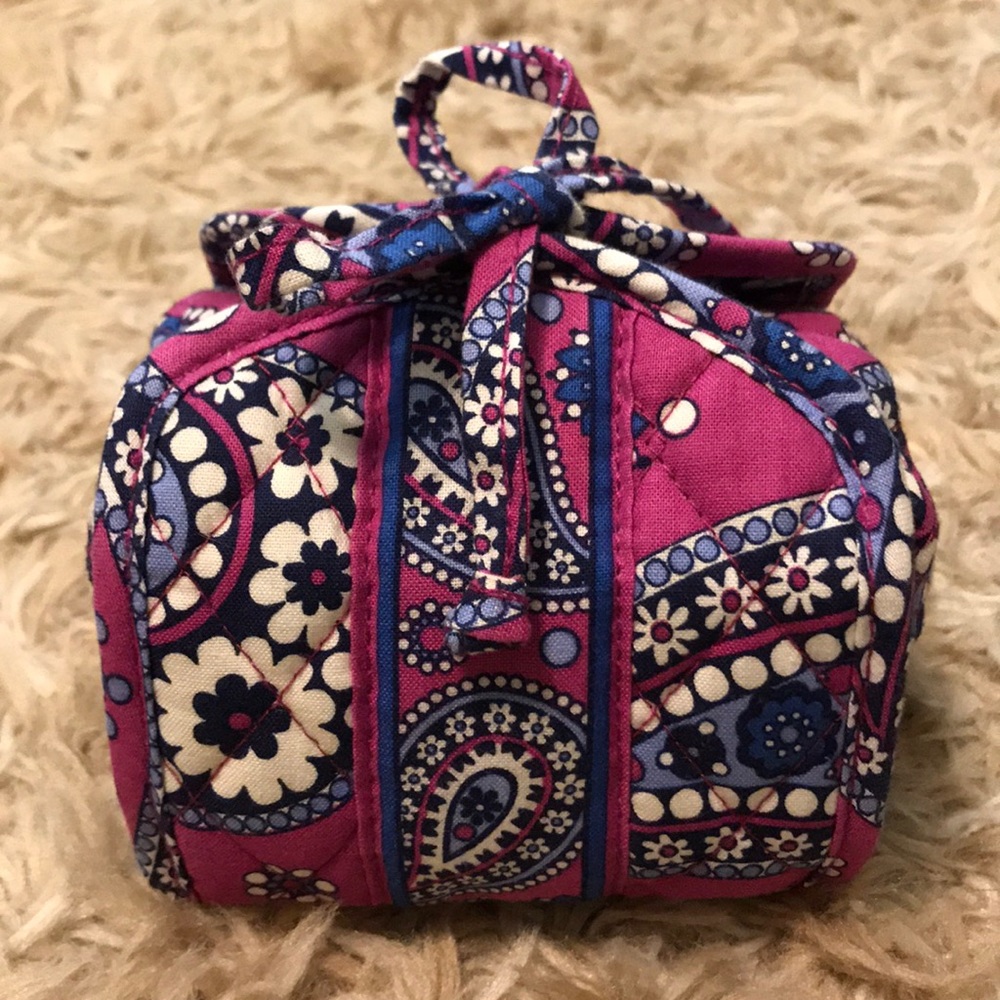 Travel jewelry holder
